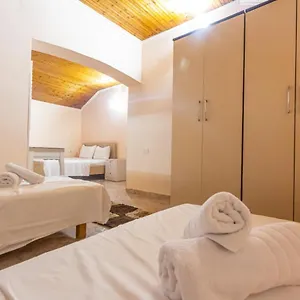https://relax-hostel.albaniahotels.org